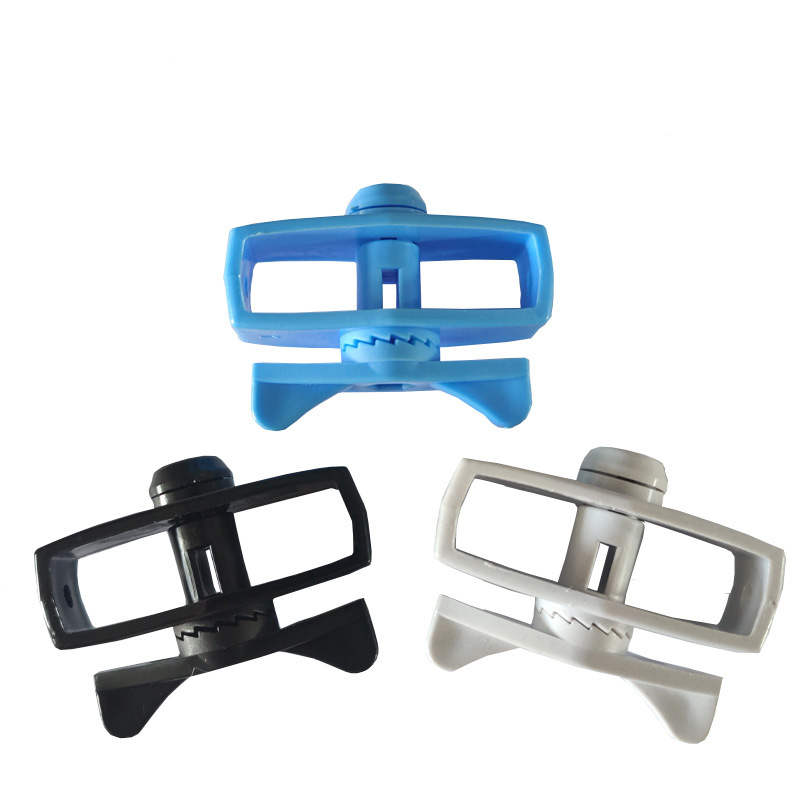 Electric fence tighteners