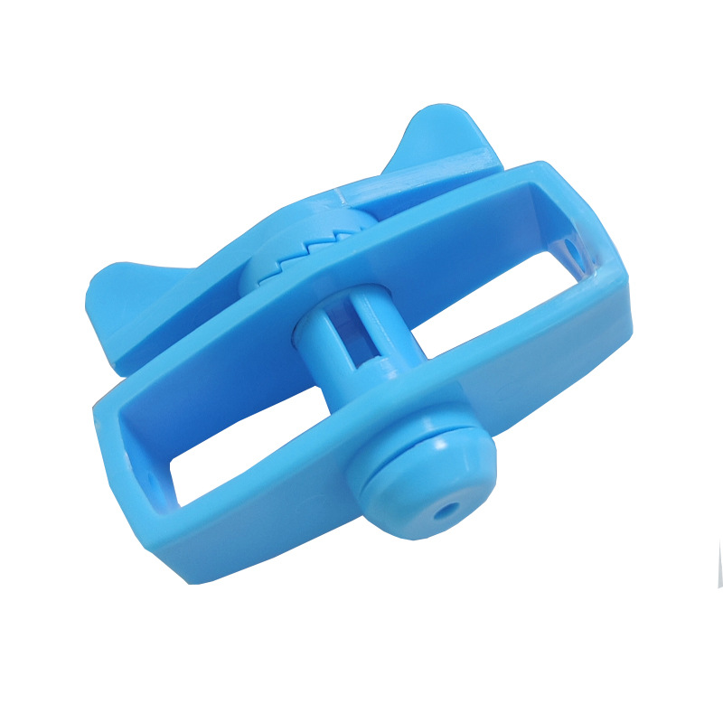 Electric fence tighteners